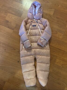 Patagonia hi-loft down sweater bunting